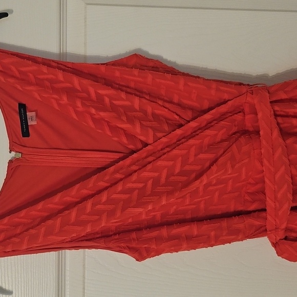Tommy Hilfiger Coral Sleeveless V-neck Sundress - Picture 2 of 8